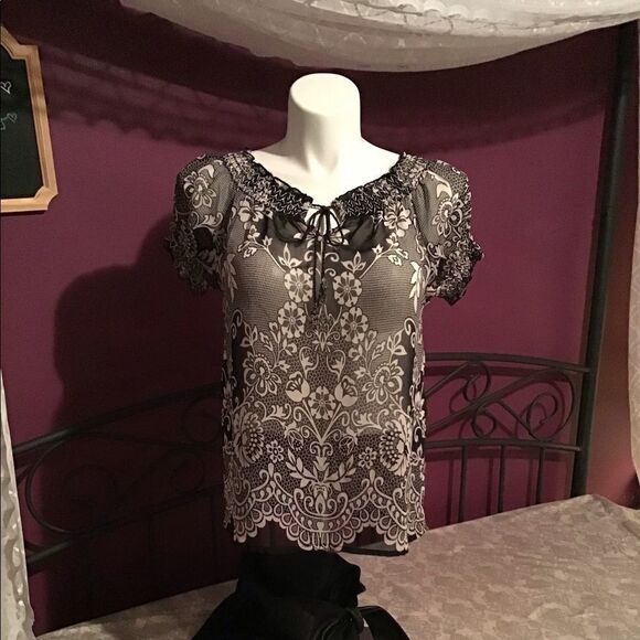 FORBIDDEN LA Peasant Tie Smocked Neck‎ Blouse M - Picture 1 of 12